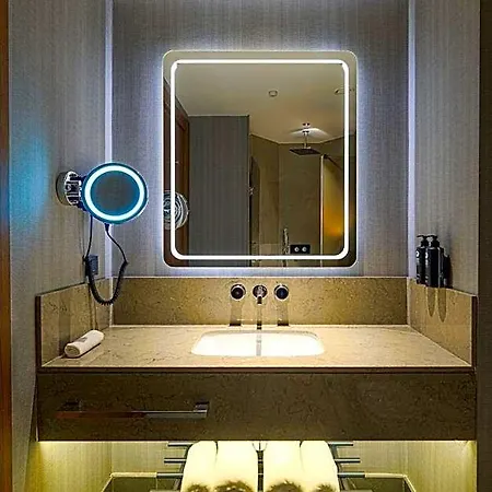 Azura World Hotel Hotel Odaonu