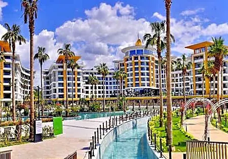 Azura World Hotel