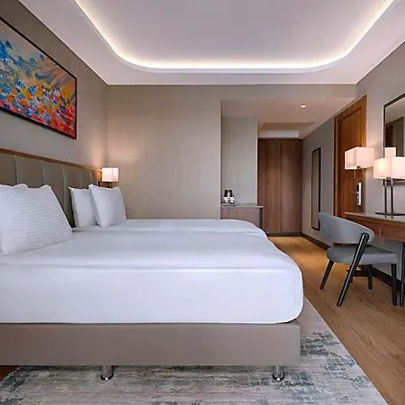 Azura World Hotel