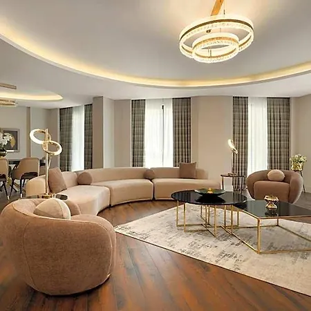 Azura World Hotel 4*